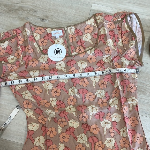 NWT LeiKinis Hawaiian Authentic dress. puakenikeni - Picture 8 of 8